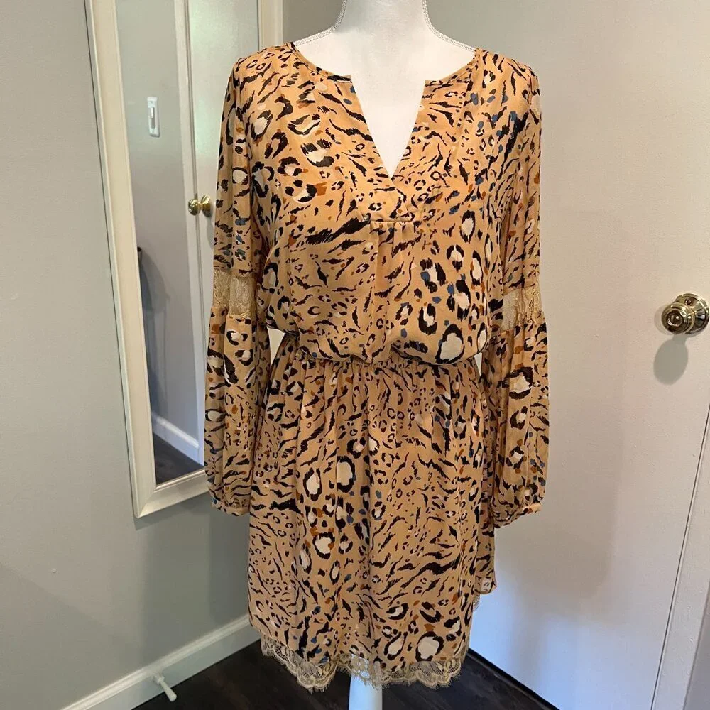 WHBM Long Sleeve Animal Print Blouson Dress with Lace Trim, Size 6